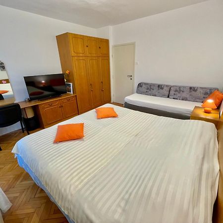 Studio Villa Mattossi Ровин Екстериор снимка