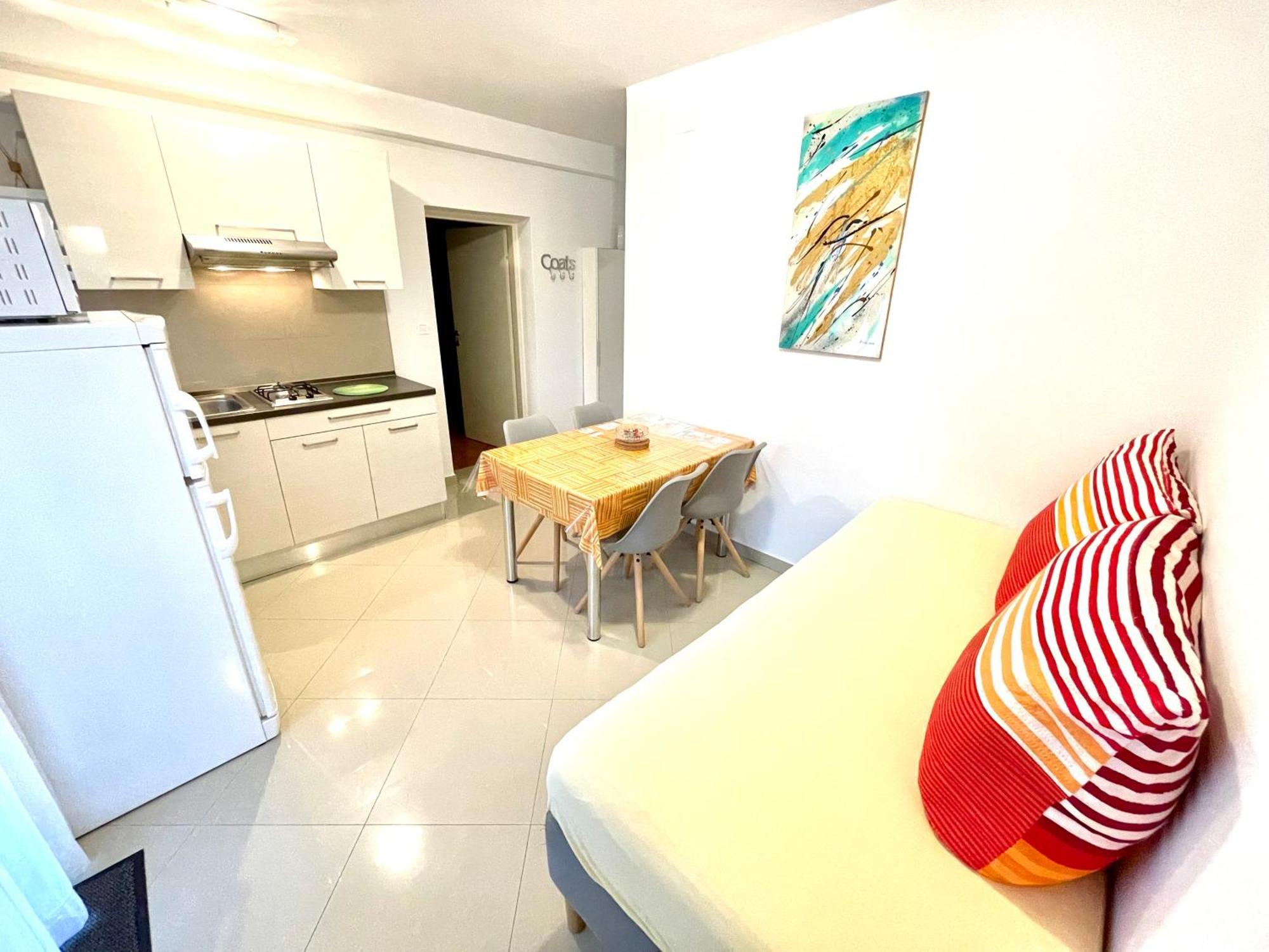 Studio Villa Mattossi Ровин Екстериор снимка